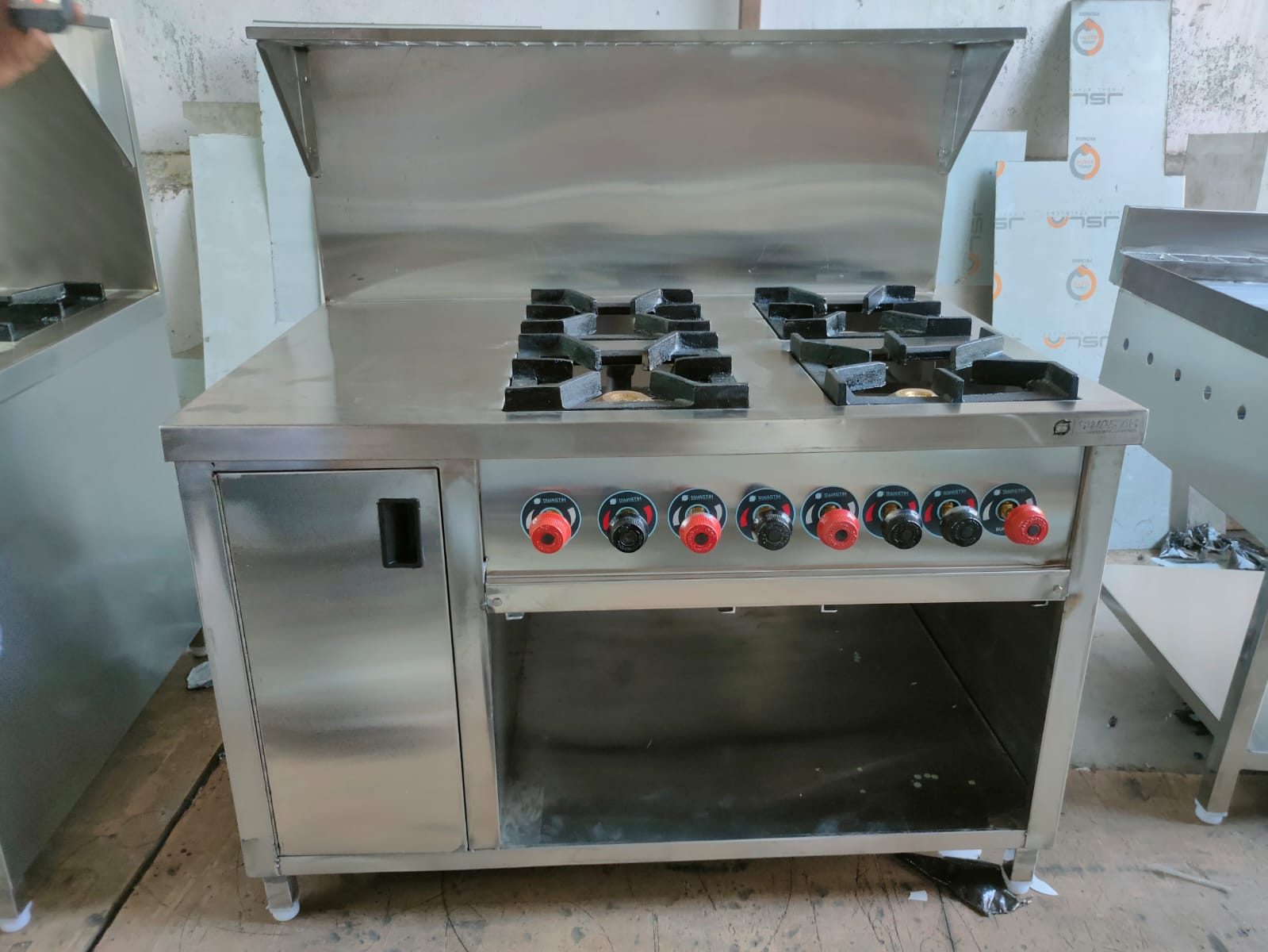 4 burner gas range with cabinet + over head shelf